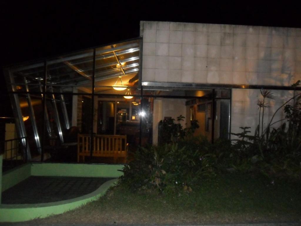 Tagaytay Econo Hotel Tagaytay City Exteriér fotografie