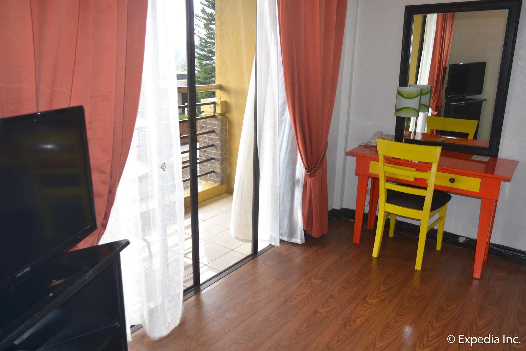 Tagaytay Econo Hotel Tagaytay City Exteriér fotografie