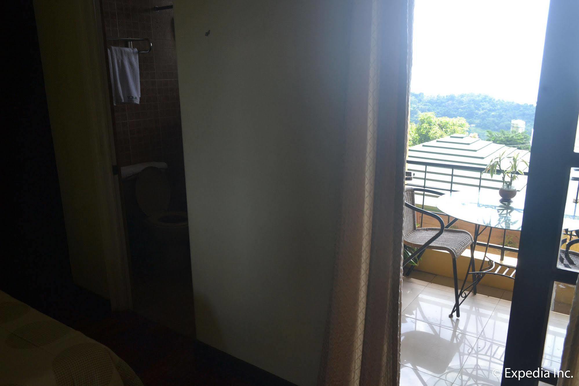 Tagaytay Econo Hotel Tagaytay City Exteriér fotografie