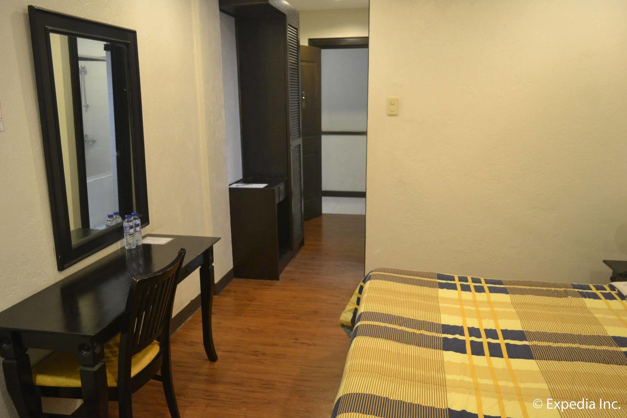 Tagaytay Econo Hotel Tagaytay City Exteriér fotografie